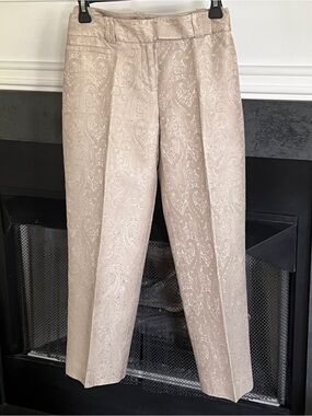 Ann Taylor cropped pants size 6